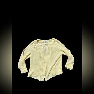 ✨Allison Brooke Yellow acrylic cardigan with a retro boho vibe✨
